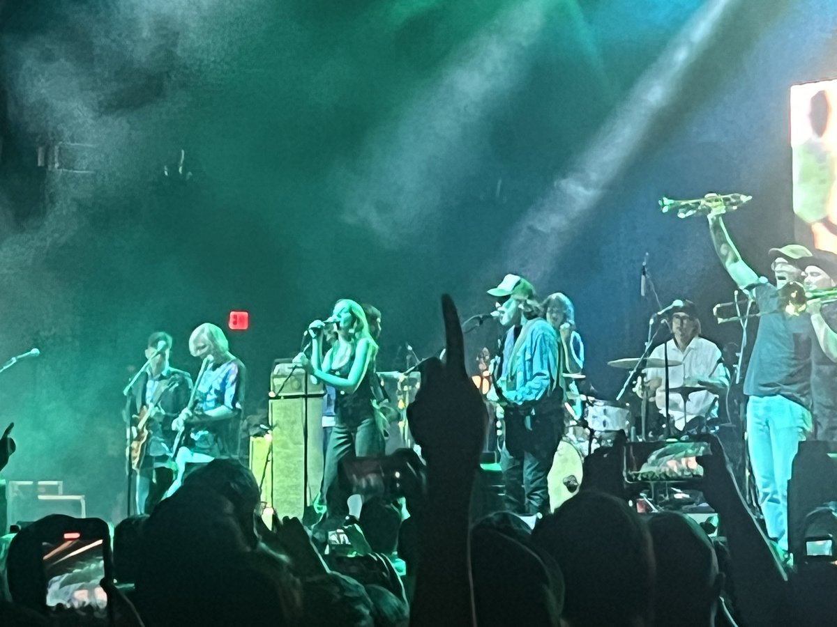 qroted's tweet photo. It’s @bssmusic coming in hard at @MGMMusicHall https://t.co/0kL2ICBFVd