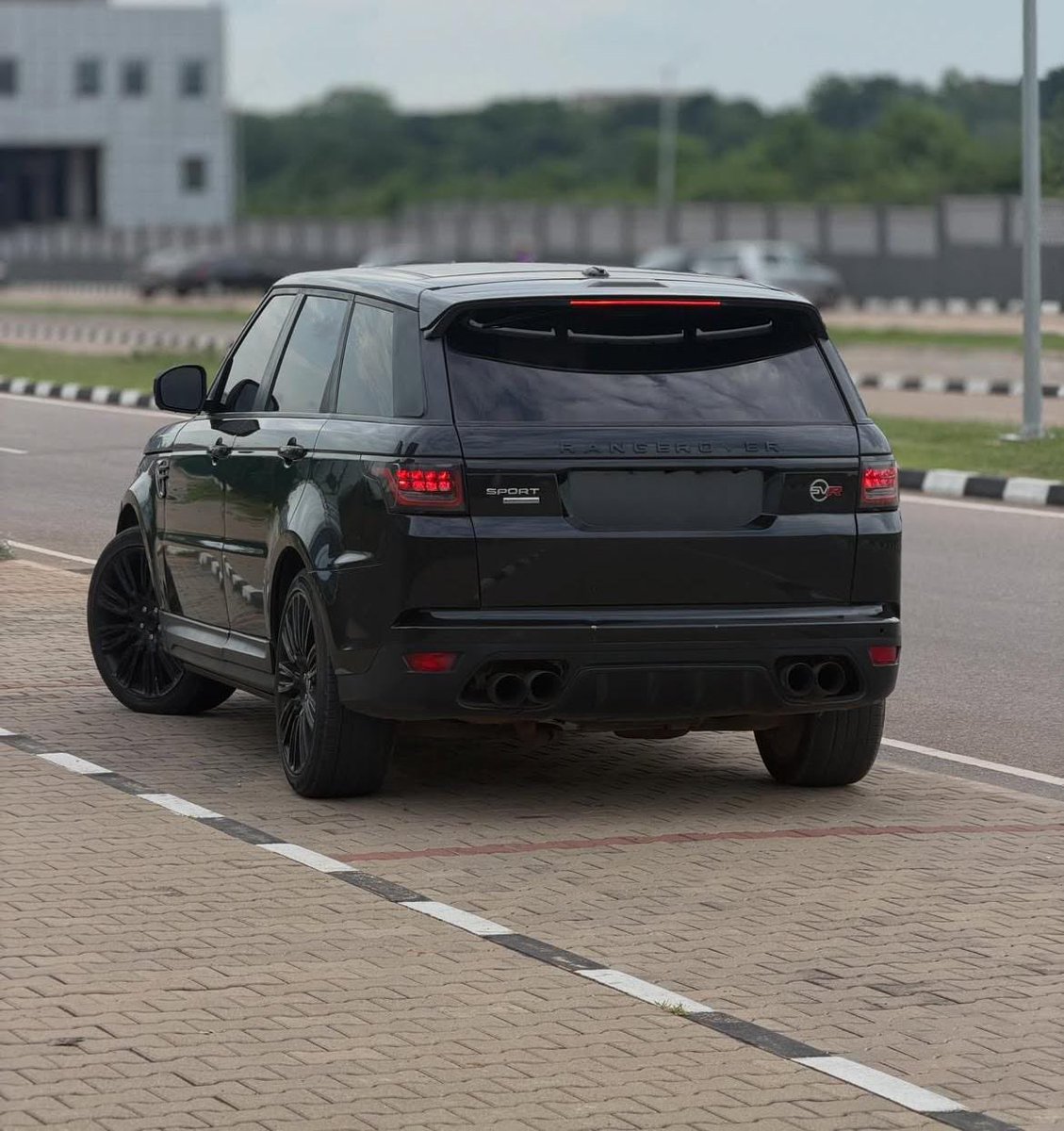 Joycee544's tweet photo. 🤳  RANGE ROVER SPORT 
     SUPERCHARGED TUNED 🔊 
◐➖➖➖➖➖➖➖➖➖◐
✨Fullest Option✨
◐ Model: 2015
◐ Price💥: ₦28.5M ..negotiable 
◐ Location: Abuja 🇳🇬 🌎
◐ DUTY: Fully Paid 
◐ Status: Foreign Used 

◐ 🇳🇬Nationwide Delivery.
☎️📞 https://t.co/o9FbHtj9xm