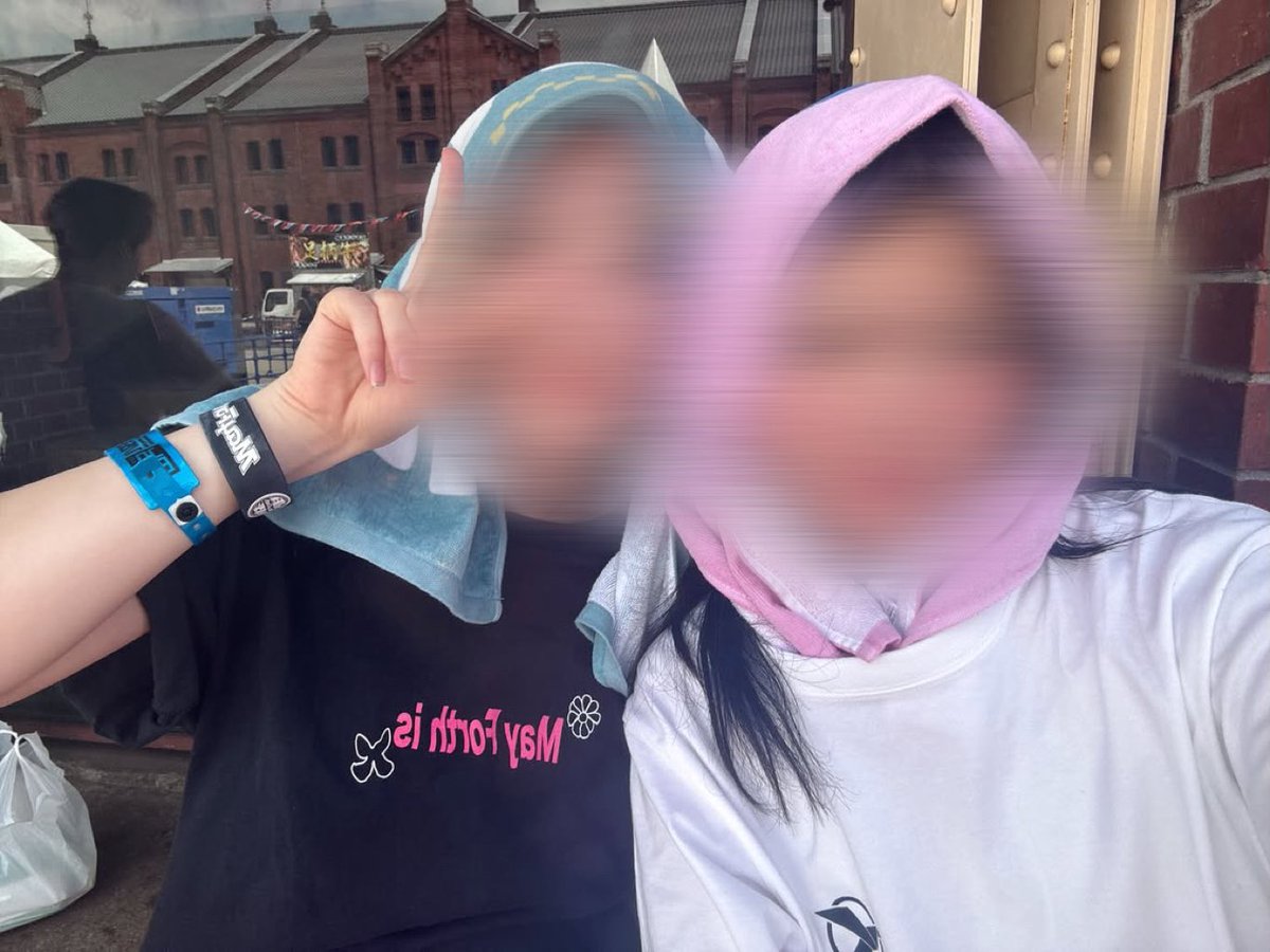 inxa_s2's tweet photo. ムロフェス7月26日
いろんなライブハウスのバンドの音楽に救われた1日
奇跡的にみんなと会えて幸せだった🩷 https://t.co/Fm1H3bwRRj