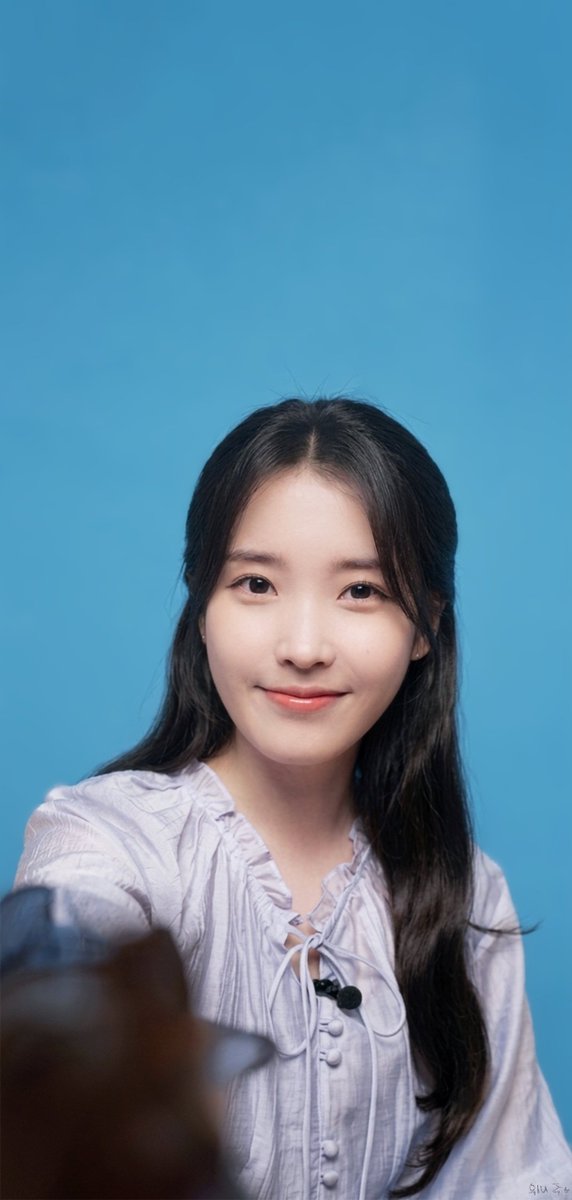 wyjc516's tweet photo. 아이유시
IU X Puradak 
mobile wallpaper 
#아이유 #IU https://t.co/0QxhO1uoSf