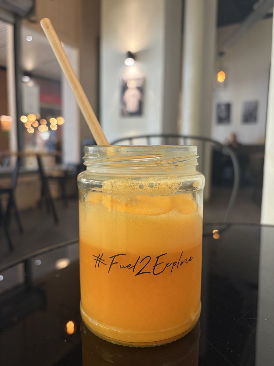 Blue_FatSoul's tweet photo. En plus j’avais pris en photos mes repas de la journée , toute contente, tu parles j’ai même pas su me retenir au resto 🙄

Je vous partage quand même mes deux belles photos au moins elles n’auront pas servie à rien… https://t.co/PXEnMf7TRI