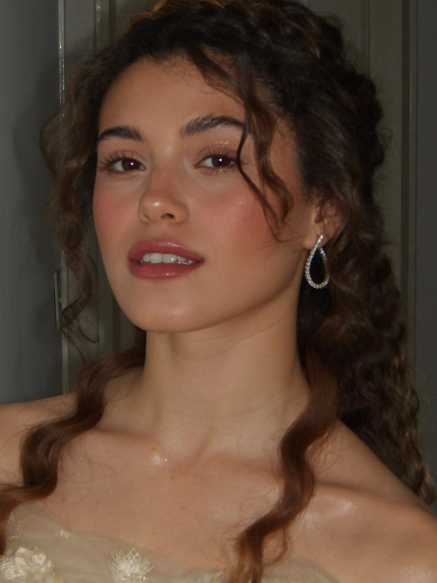 gia tweet media