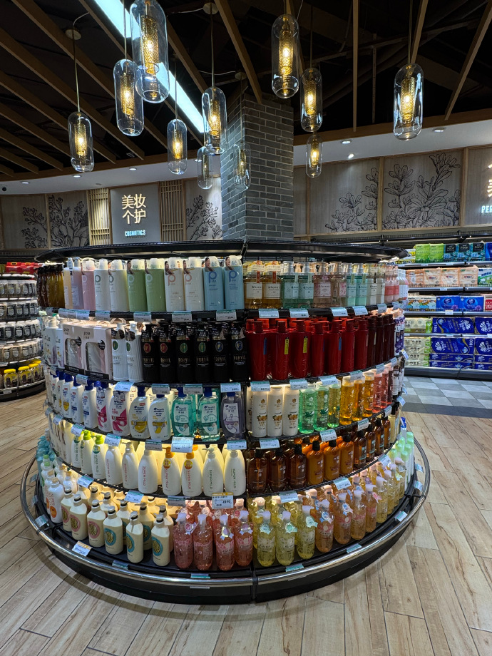 GrantHermo79967's tweet photo. Restocked our convenience store shelves with chilled matcha lattes, quick snacks and travel-sized essentials for your weekend errands! Pop by today for all your on-the-go needs. https://t.co/EmvJGwDAjm