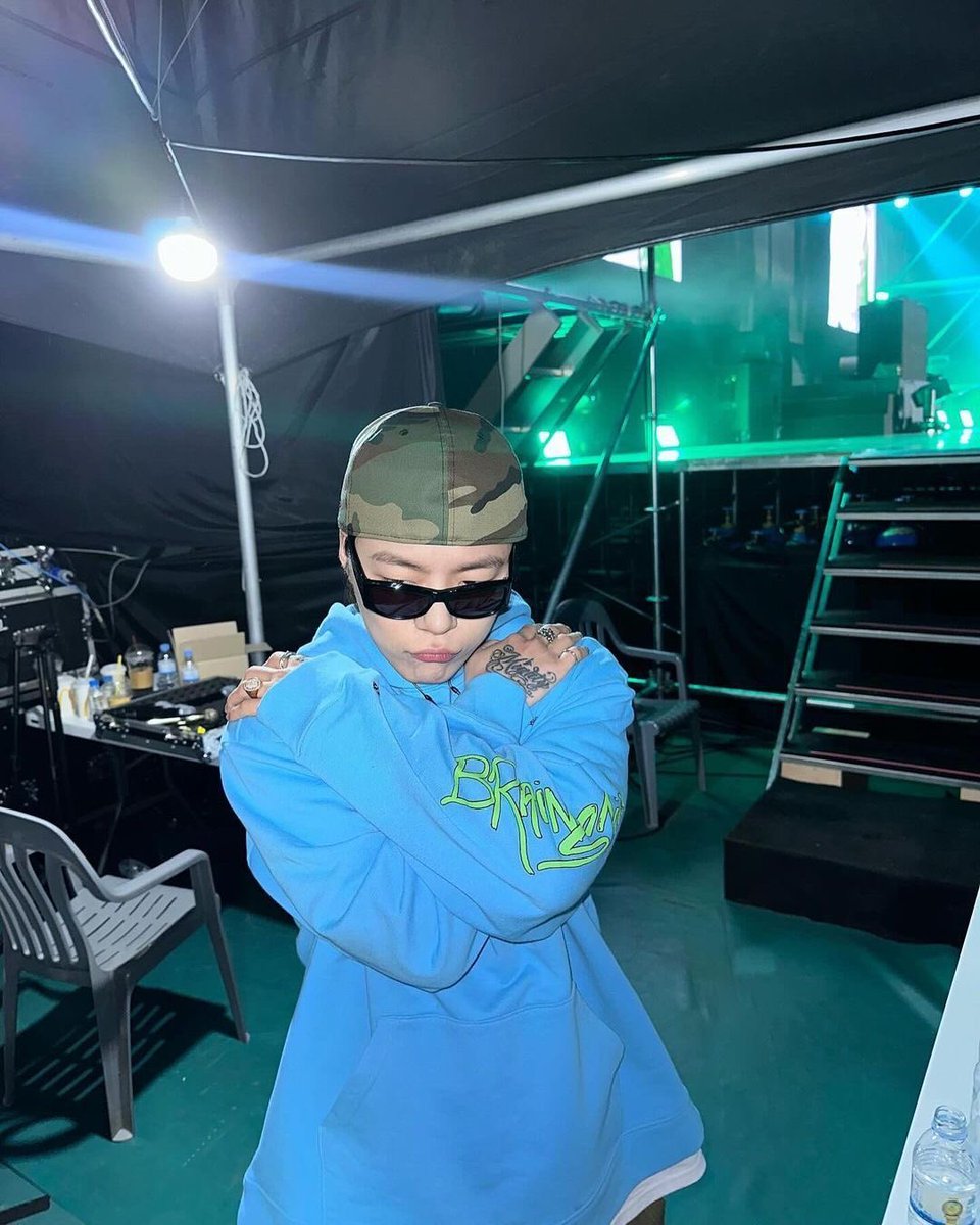 odkqk4's tweet photo. 키드밀리 내가 조아하는사진들 타래로 https://t.co/HFcUuSFWQY