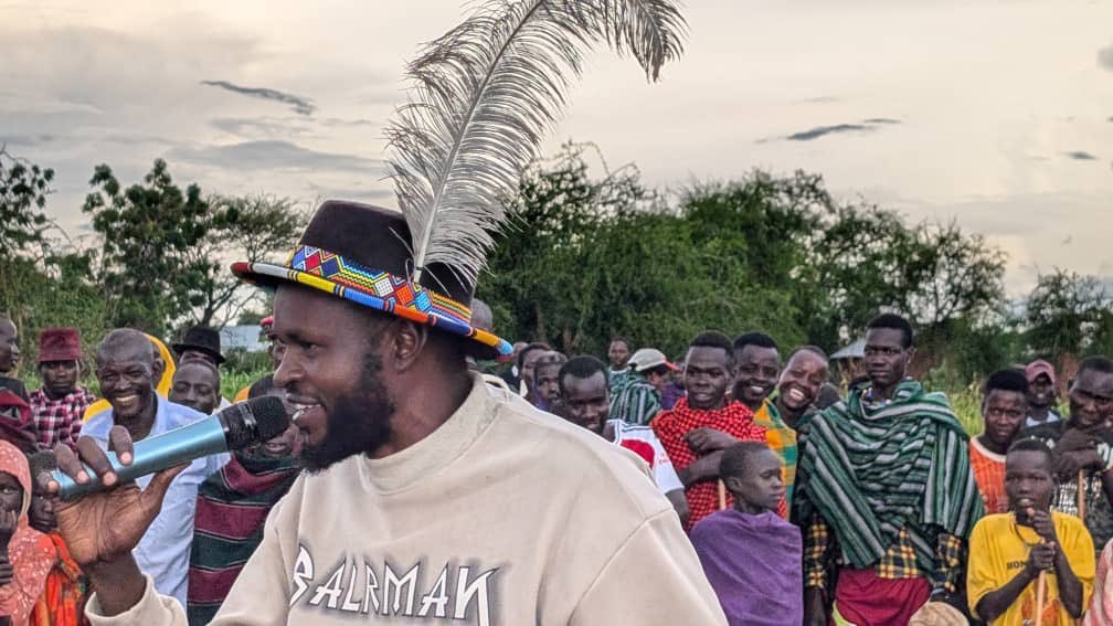Kamoxy2's tweet photo. big round of applause 👏 to Hon. Emmanuel Ilukol @IEGULIT for his unwavering support to all the LC1s in Bokora Constituency! https://t.co/xGIuyeCqsS