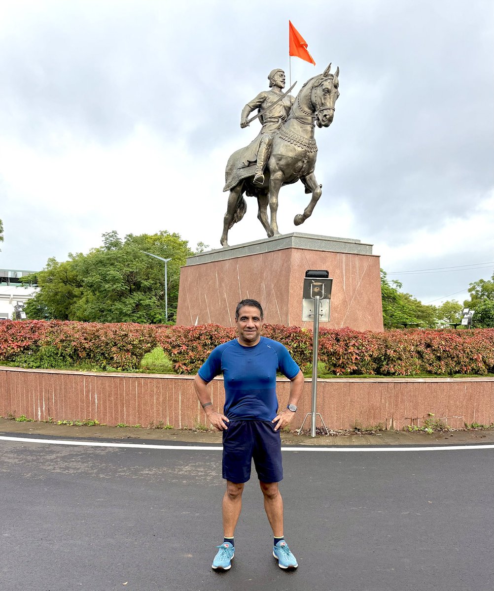 Vimalsumbly's tweet photo. Happiness depends upon ourselves.
Enjoyed #8kmrun #Punerains https://t.co/Fc7UzJSrpP