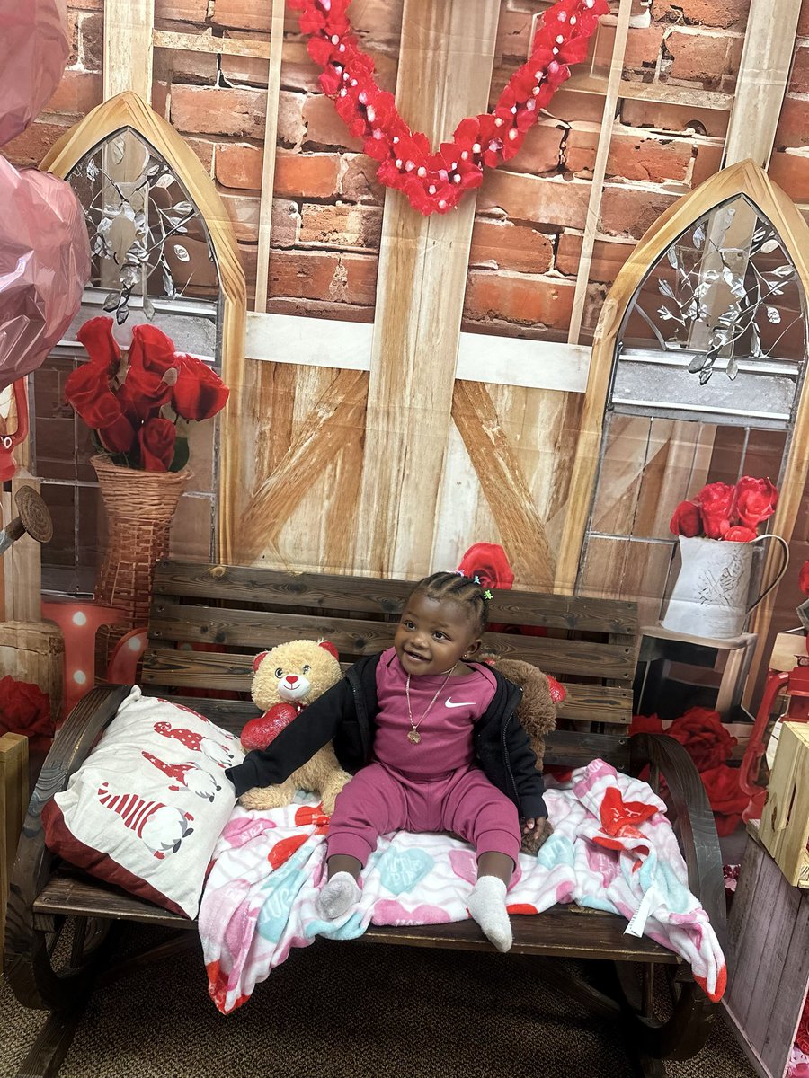 royaljayy2020's tweet photo. My Jhit the 🥇Not the 2️⃣.very cutesy for demur 🤏🏾very much dat 🫶🏾.@Highlights https://t.co/KGP1hccBys