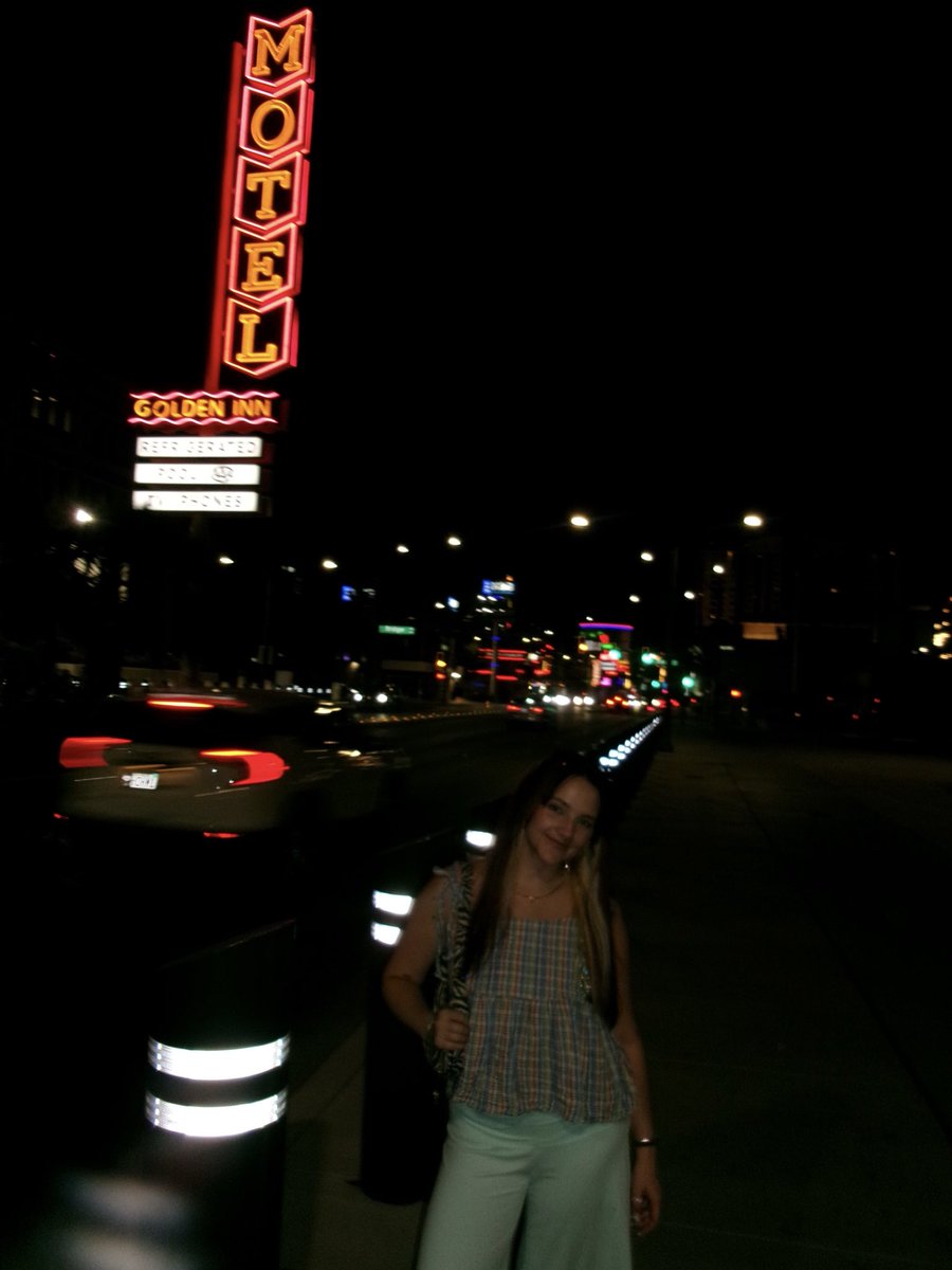 morganjberry's tweet photo. more like yas vegas https://t.co/KN7rrXHOI7