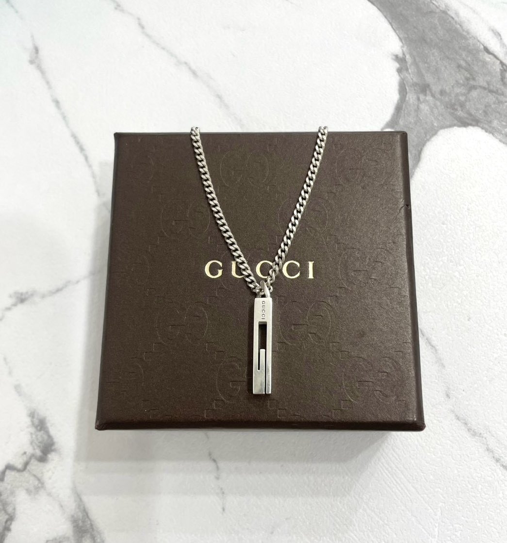 最終値下げ GUCCI Gロゴ カットアウト ネックレス ラージサイズ SotaJapan on X: 