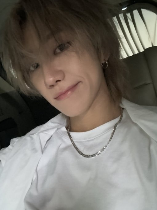 lumoniumm's tweet photo. ᅠ      
ᅠᅠ                    
ᅠᅠ                                              
─────── ㅤ✶ solo quiero una ducha y mi cama. https://t.co/vK7FtC2uDe