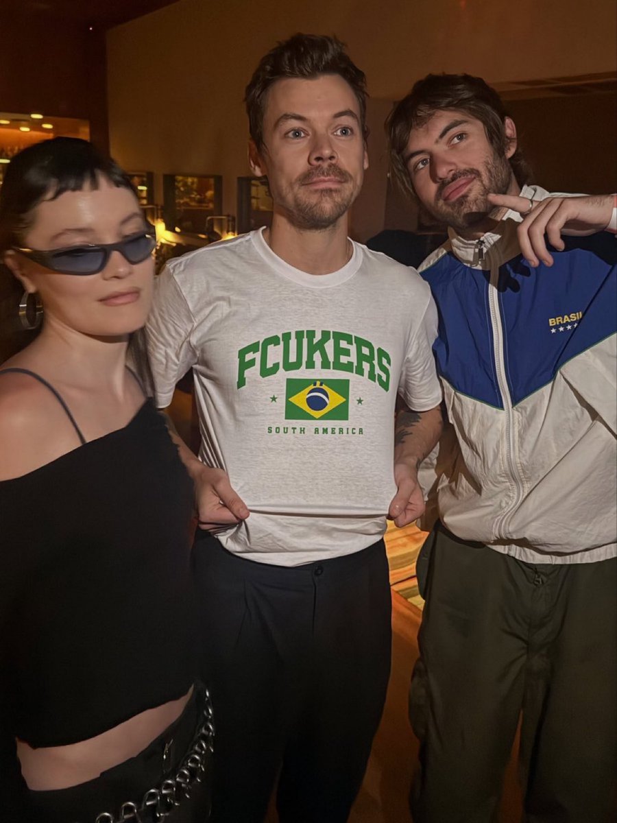 sugallary's tweet photo. ele tá um príncipe nessa foto https://t.co/Tpq7L5yYv3