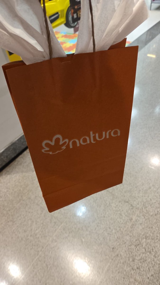 Felipeinte's tweet photo. Desafio IntelliMen #36 concluído: Fiz uma surpresa para a mulher que amo, fui a loja de cosméticos e comprei um presente pra ela, a reação dela foi especial, mudou a semana dela. 
@guilhermeoluiz @Intellimen27 https://t.co/D6bL9OX1jy