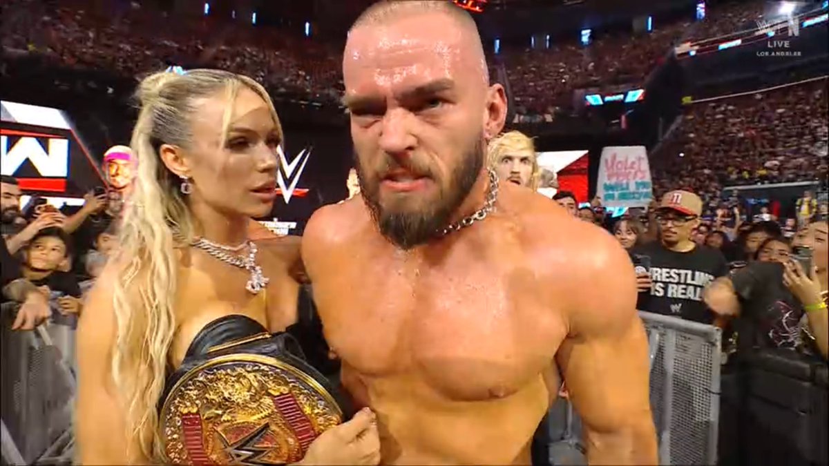 MaxxineDupriCom's tweet photo. #MaxxineDupri #TheVision #WWE #WWERAW

@maxxinedupri https://t.co/8HRxaJq14Z