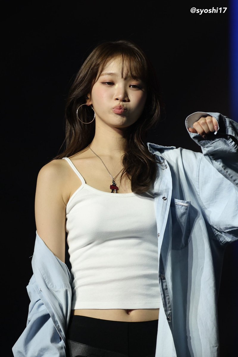 bestofchaewon's tweet photo. 260725 Kim Chaewon at 'PUREFLOW' Tour in Osaka D1

—
#KIMCHAEWON #김채원 https://t.co/GMSTt1evh1