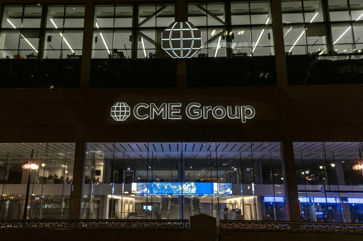 ib_arch's tweet photo. CME Group's new 24/7 trading for one-ounce gold futures had a bigger debut than they expected 🚀 Nearly 15,000 contracts worth about $60 million traded that first weekend. Pretty wild, right? - Bloomberg https://t.co/SVNaBV244n