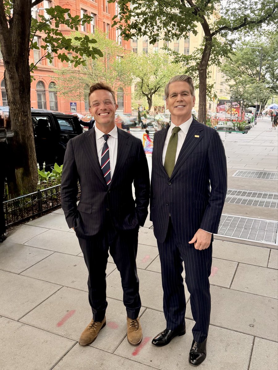 bennyjohnson's tweet photo. This is a Scott Bessent appreciation post.

We just spoke for an hour about how to secure America’s financial future for Gen Z and Gen Alpha.

This Administration is locked-in. More to come soon…

Best Treasury Secretary in U.S. History. Sorry, Hamilton.

💰💵 @SecScottBessent https://t.co/v7Raev4qDj