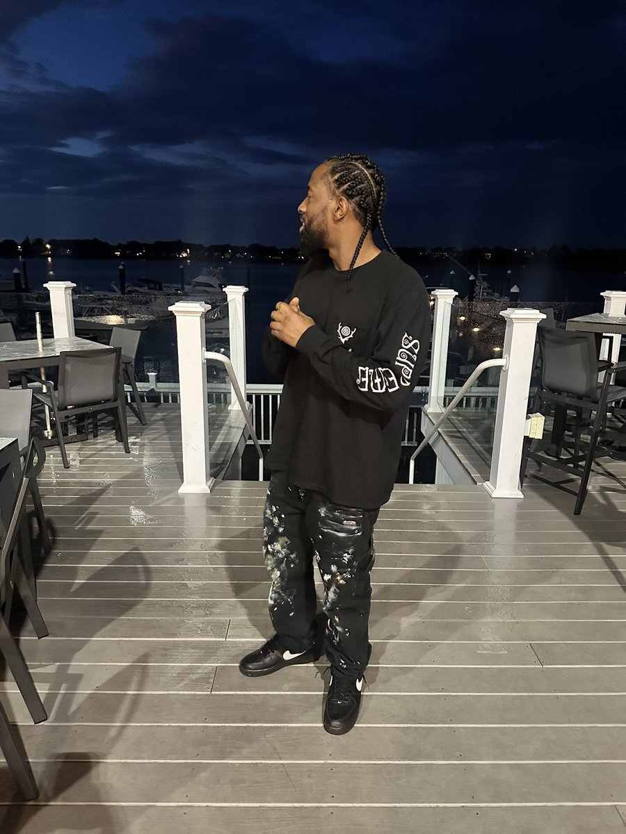 TheRealMYTH1's tweet photo. Seeing life from a better view https://t.co/vXrxdHeowv