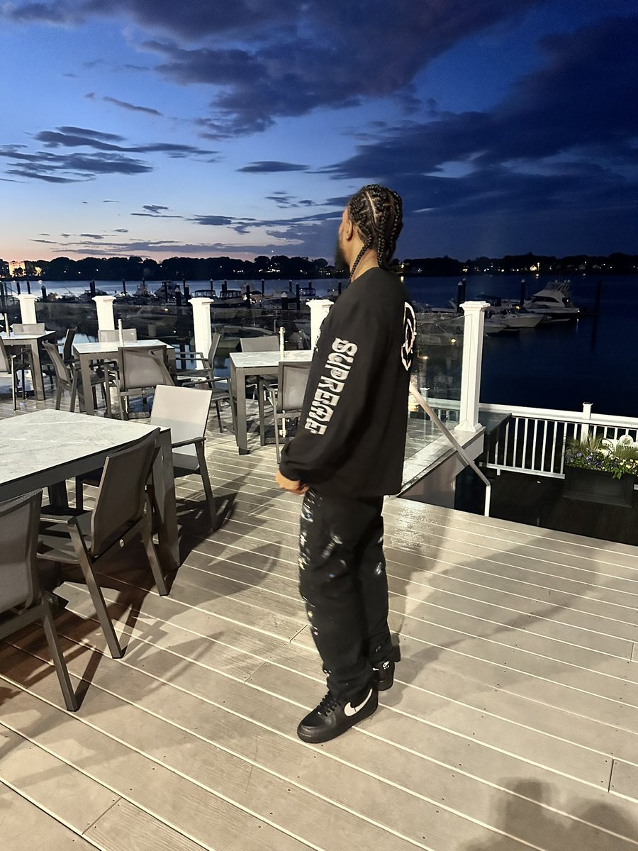 TheRealMYTH1's tweet photo. Seeing life from a better view https://t.co/vXrxdHeowv