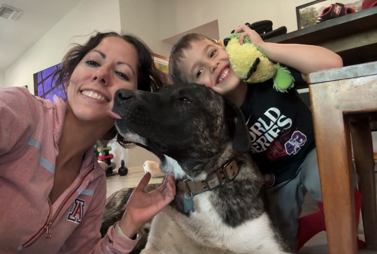 REALDCWATCHER's tweet photo. #SaveSnuggles Mom and family need our prayers. It has been 10 months since they took sweet Snuggles from this Veteran family.

Please PRAY LOUD for them 🙏 
THEY NEED US 🙏🐾❤️

They are exhausted with no end in sight. Just an absolutely disgusting run around that is mind bending what is allowed to happen in our country. Please pray 🙏