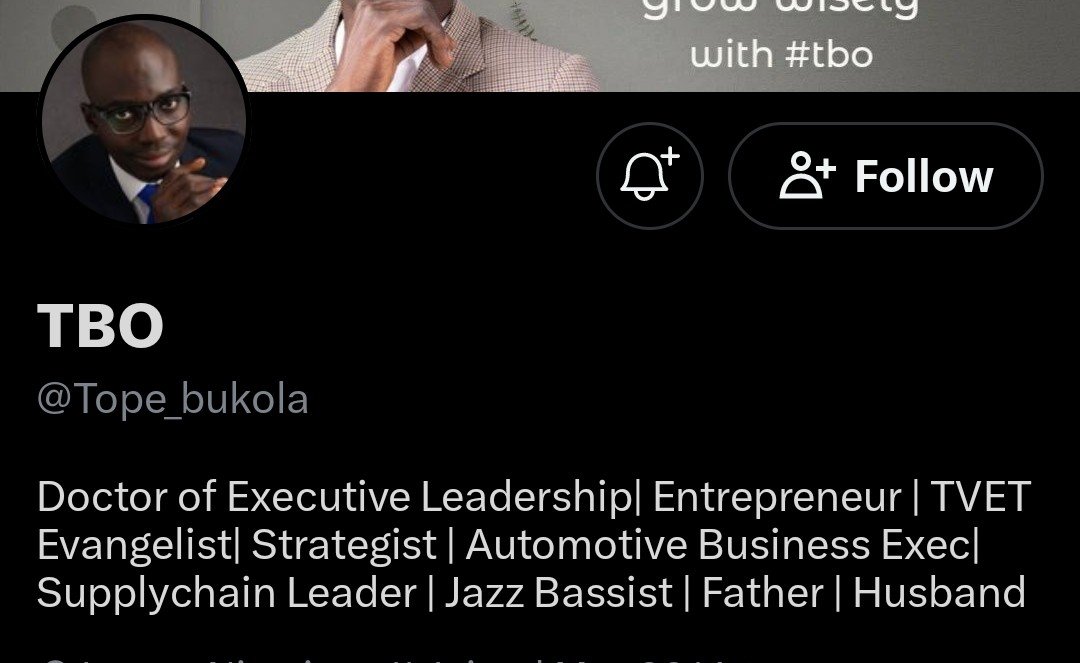 Ofor_Chimereze's tweet photo. @Tope_bukola @channelstv Only you . Evangelist, strategist, supply chain leader, automotive business and so on. Find yourself first before chatting a man who at your age was doing more than whatever you have going on now. https://t.co/QIlmolO8c4