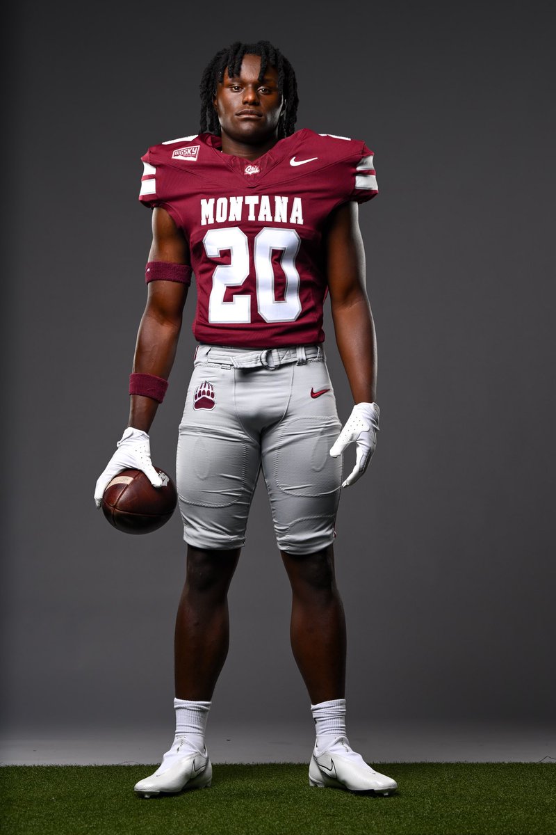 chaz_walsh22's tweet photo. There are a lot of names that helped make that jersey what it is. Getting to wear it, even for a photo, was a reminder of what it takes to earn it for real.

Thank you to the Montana staff for the opportunity and for all the time you spent with me this weekend. What an experience. Excited to keep working towards the goal. 
@Coachbk_griz @CoachWesNurse @KeatonJ_3 @CoachPease @Coach_ESanders @coachDDaste