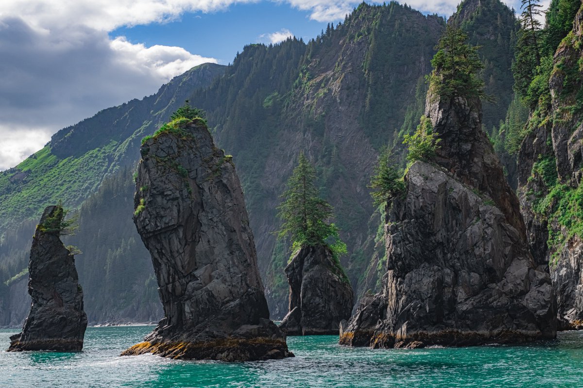 beccaderex's tweet photo. Needed to update my “Alaska Maxxing” pinned post 🏔️🩵🌊 https://t.co/QzKdnq5ik1