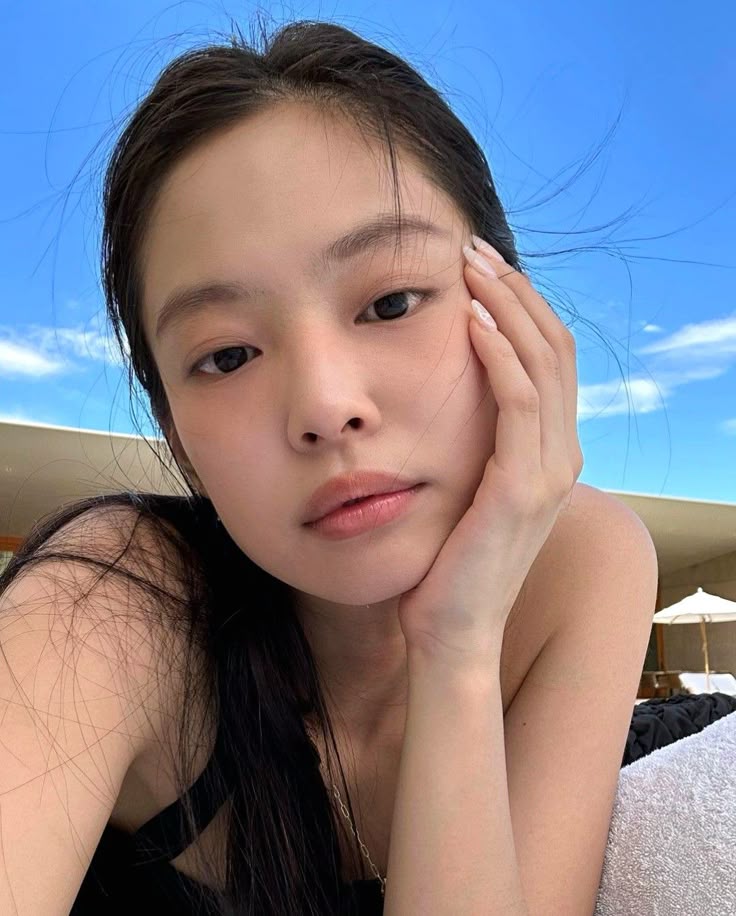 jenniesz_n's tweet photo. #Jennie nini summer 🌞 https://t.co/pAG34s0sxp