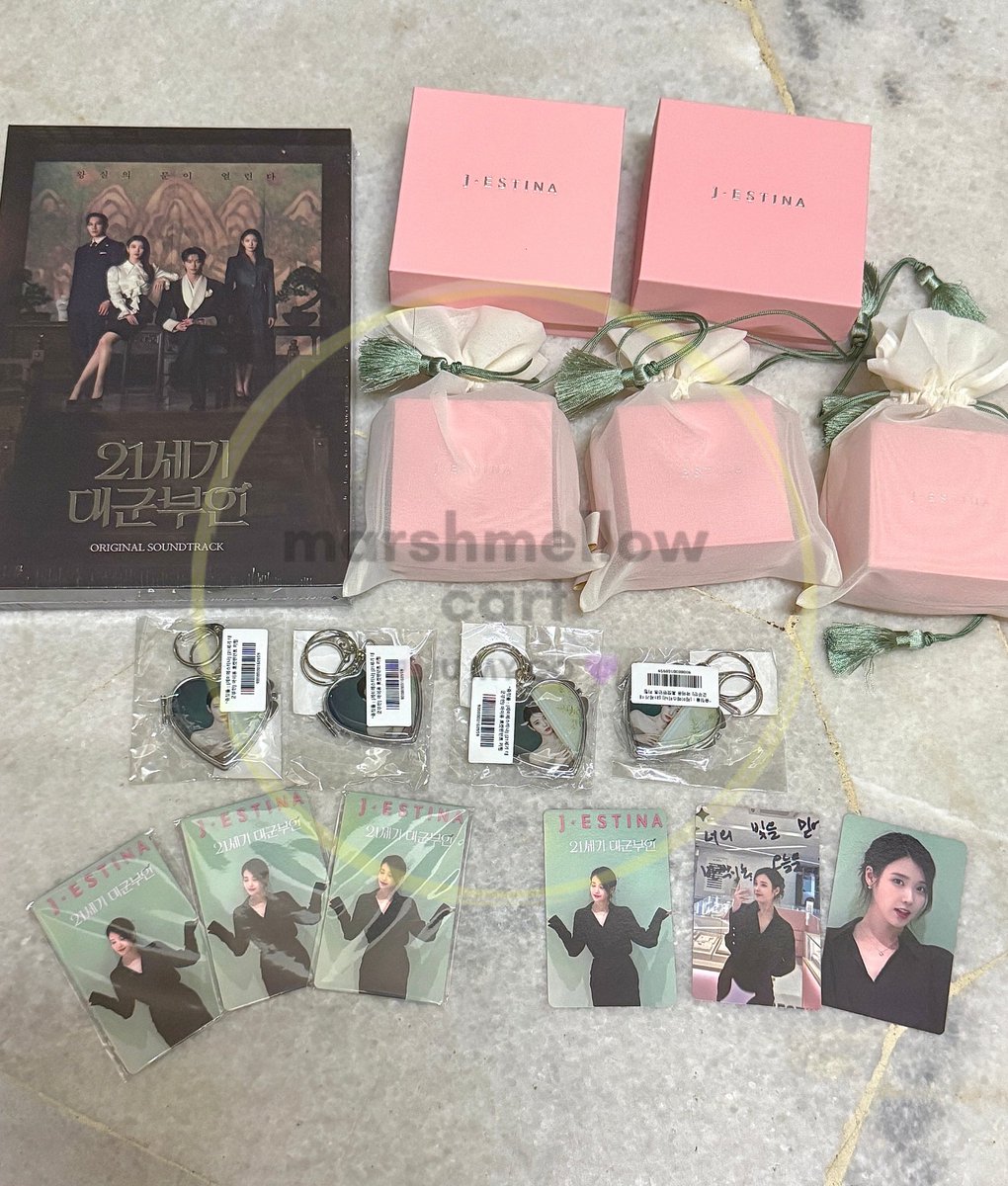 marshmellowcart's tweet photo. Stock Arrived #pparrivals 

🐣 J.ESTINA - IU's Pick (Perfect Crown Series - IU Birthday Card)
🐣 Perfect Crown OST album B2
🐣 🇰🇷 personal checkout https://t.co/kJ5Ad4Ce3p