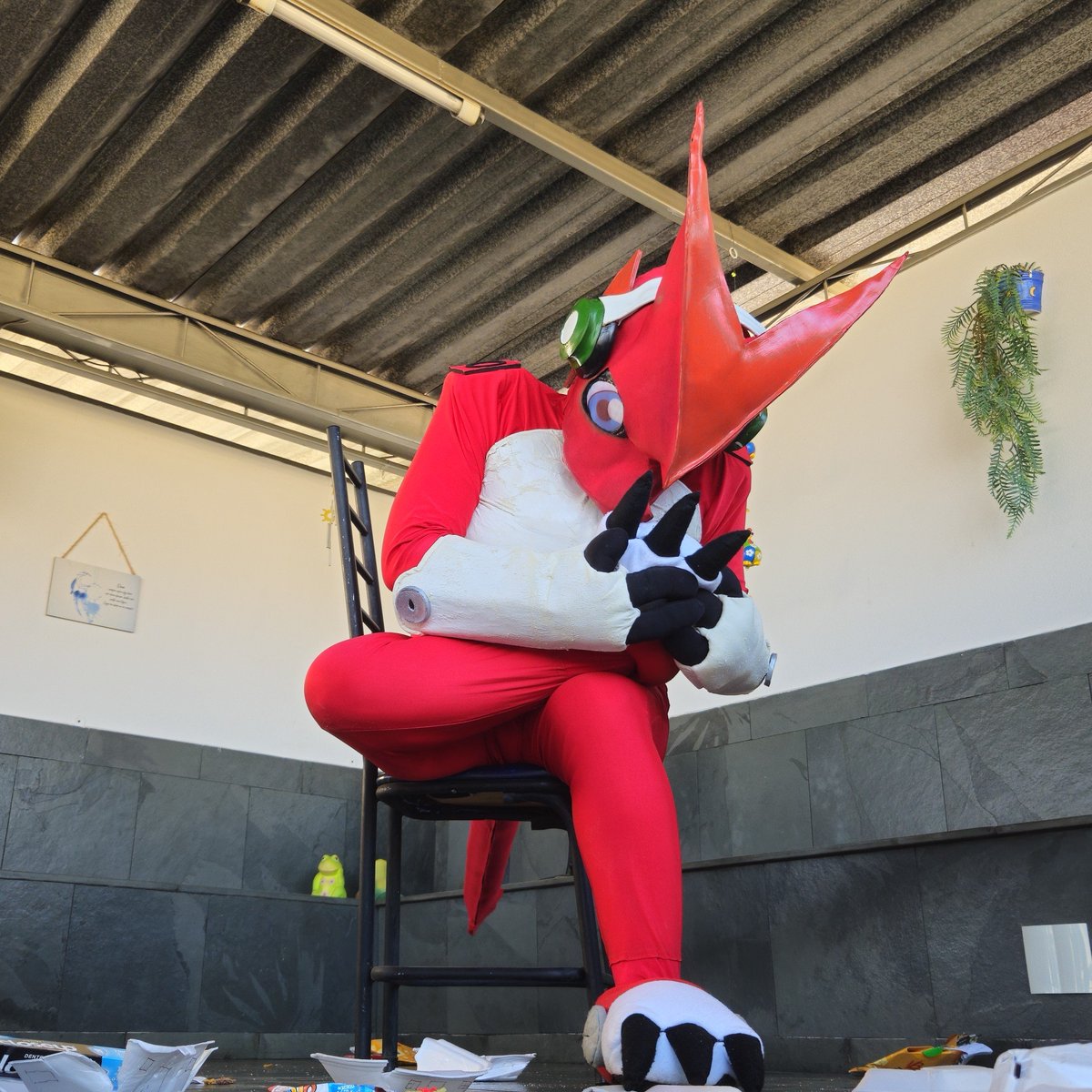 StompyShoutmon's tweet photo. New pics! Gosh do I love my Feet!!! - #Macro #Digimon #Shoutmon #Cosplay #Giant #fursuit #feet #foot #macrofurry #Sizetwitter #シャウ #デジモン #シャウトモン #デジモンクロスウォーズ #DigimonXrosWars https://t.co/HCQumLRfM7