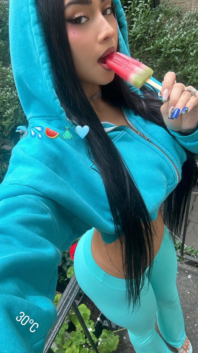 palomafiles's tweet photo. paloma mami via instagram stories today 🩵🍉 https://t.co/CkhR48bhA0