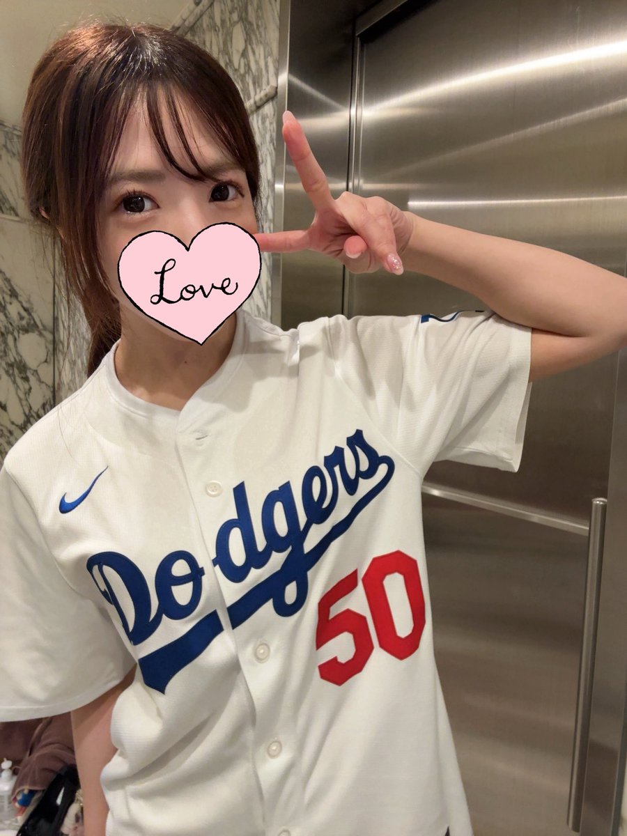 koko70204's tweet photo. 今日からマリナーズ3戦✨
その次はレッドソックス
違うリーグだから新鮮な試合だね⚾️✌️

今年の強敵は
ブレーブスとブルワーズとレイズ
(フィリーズ)(カブス)って感じする🔥

フレディがいる間は連覇できる気がする💙
フレディなるべく長く居て欲しい❣️ https://t.co/0l3k4Kddik