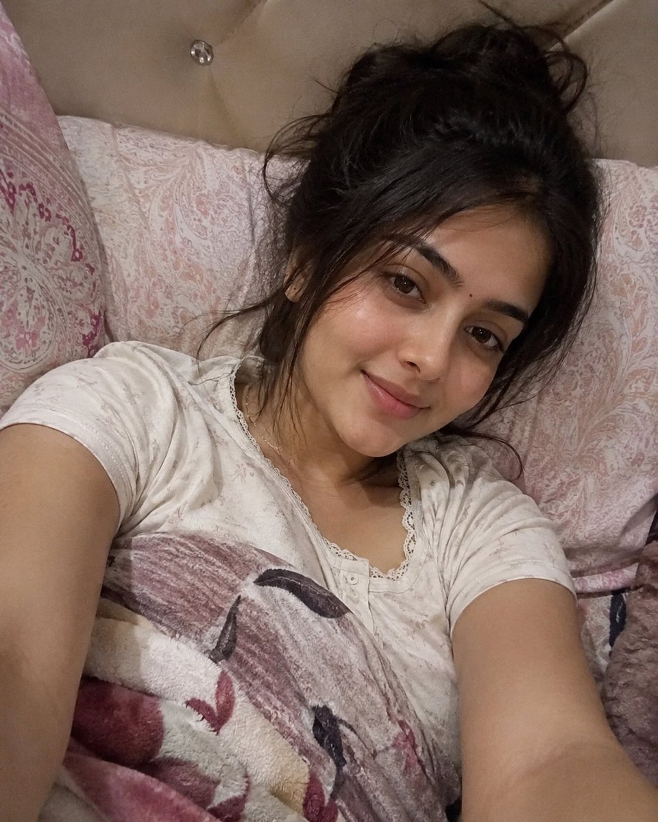 Xsaaniya's tweet photo. Good morning All 😊❣️ https://t.co/qED51k1JbW