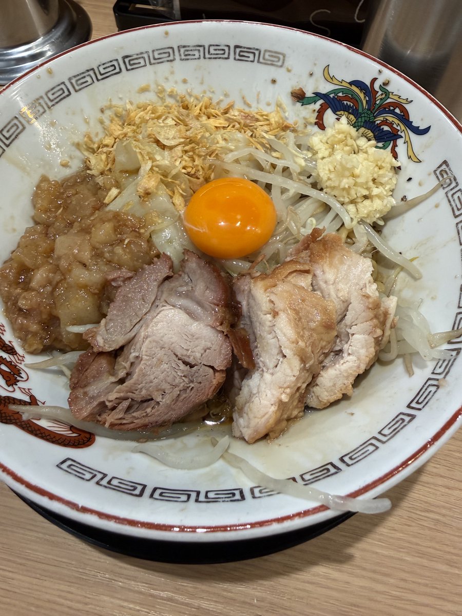 masaki_zerone's tweet photo. 豚山は汁なし、カラメに限る https://t.co/UKFcM6PYkX