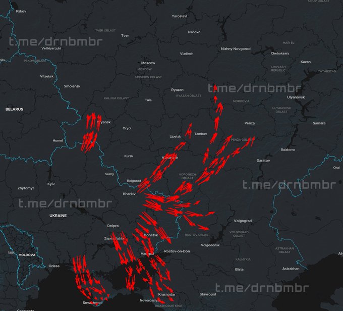 RafaMorgan64's tweet photo. 400 drones on their way to collect bills in Russia. https://t.co/noTwWKOhZI