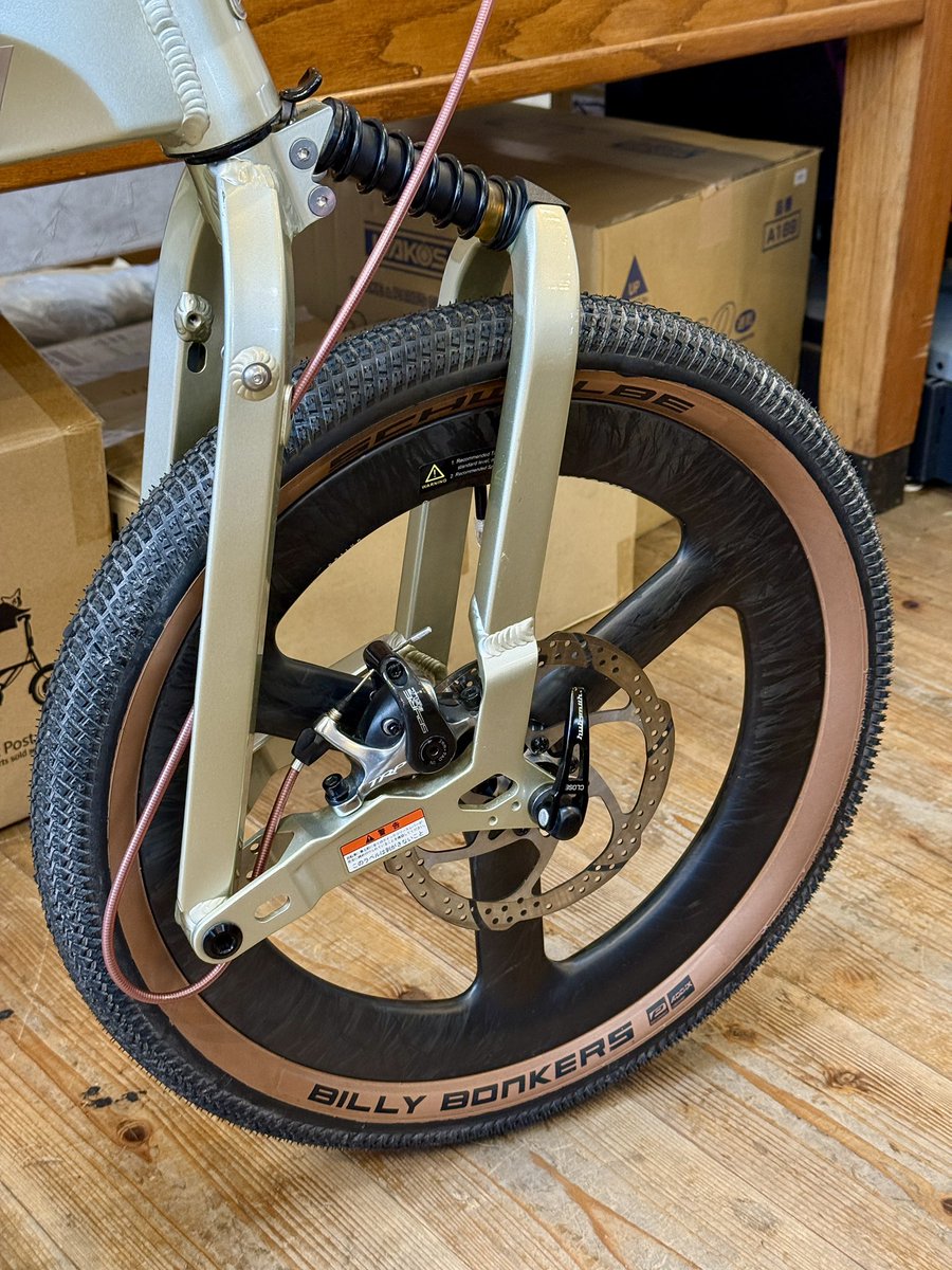 LoroTube's tweet photo. birdy 20R  shooter18 🌪️

#birdy
#bd1
#foldingbike
#Smallwheelbicycle
#ミニベロ https://t.co/C1Y9xlyPpR