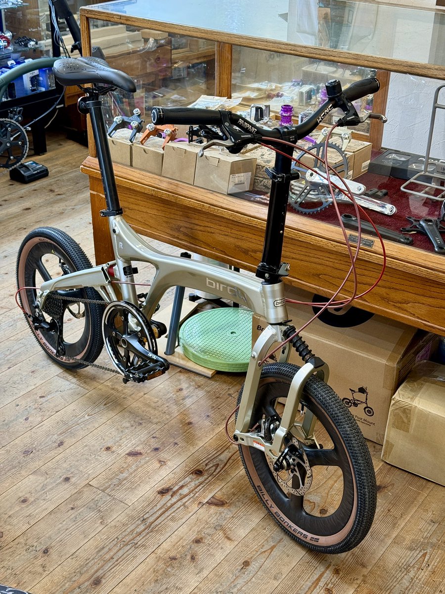 LoroTube's tweet photo. birdy 20R  shooter18 🌪️

#birdy
#bd1
#foldingbike
#Smallwheelbicycle
#ミニベロ https://t.co/C1Y9xlyPpR