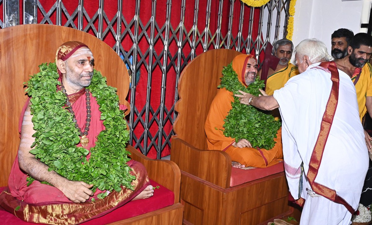 ShankaraPeetha's tweet photo. ಶ್ರೀವಿದ್ಯಾಪೀಠಂ ಶ್ರೀಕ್ಷೇತ್ರ ಶಕಟಪುರದ ಬೆಂಗಳೂರಿನ ನೂತನ ಶಾಖಾ ಮಠ "ಶ್ರೀಶಂಕರಧಾಮ" ಲೋಕಾರ್ಪಣಾ ಮಹೋತ್ಸವ

12-07-2026 https://t.co/8pS9FmAOwk