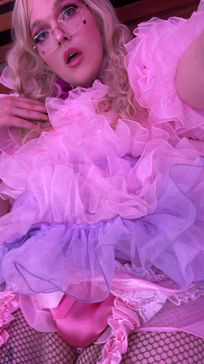 SissyBrandiNyxx's tweet photo. @TopFaggotAward Hope I win 🤭 https://t.co/XGUnvzyIJW