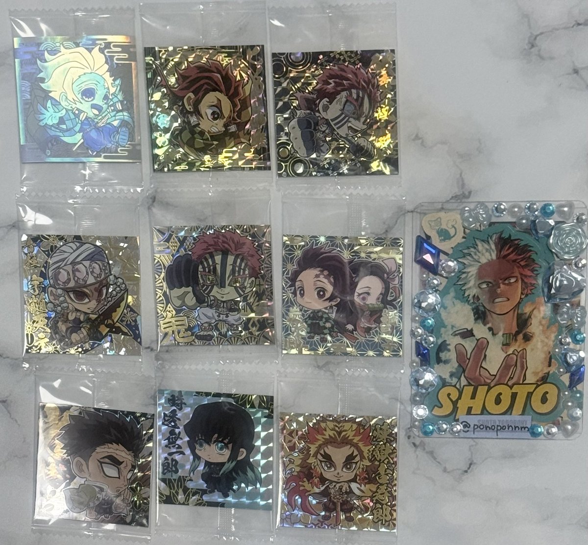 ponoponnm's tweet photo. 【交換】にふぉるめーしょん 鬼滅の刃 HUNTER×HUNTER ハンター ウエハース　シール ステッカー

譲:鬼滅の刃 極幻レア/CP煉獄他

求:HUNTER×HUNTER キルア
vol.7極レア/vol.4電光石火HR /全弾 SR.WHR.

異種交換で大変難しいと思いますがご縁がありましたらよろしくお願いします。
郵送、都内手渡し◎ https://t.co/FwRNGHqg28