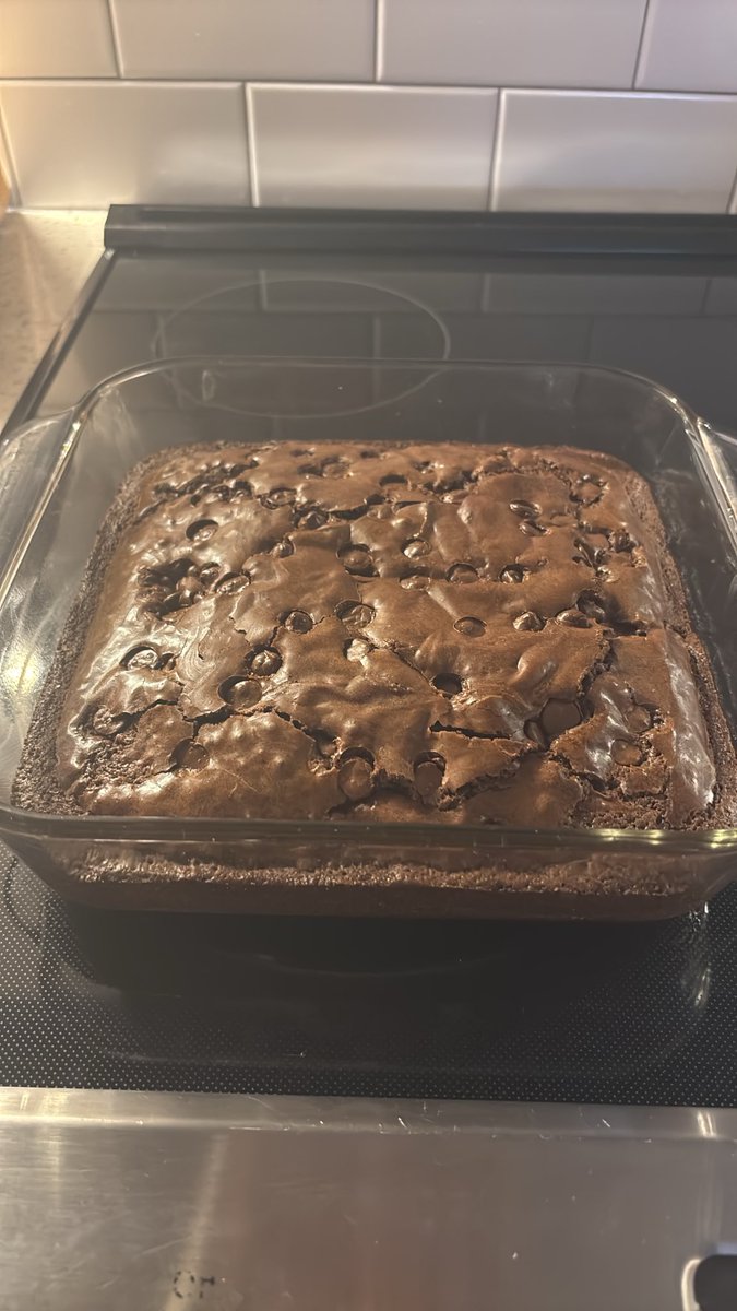 WWinkle412's tweet photo. The Jew #wife made brownies today. You know what they say, If you can’t beat them join them. 🇮🇱
#BooYa #Expand https://t.co/lE294NslWU
