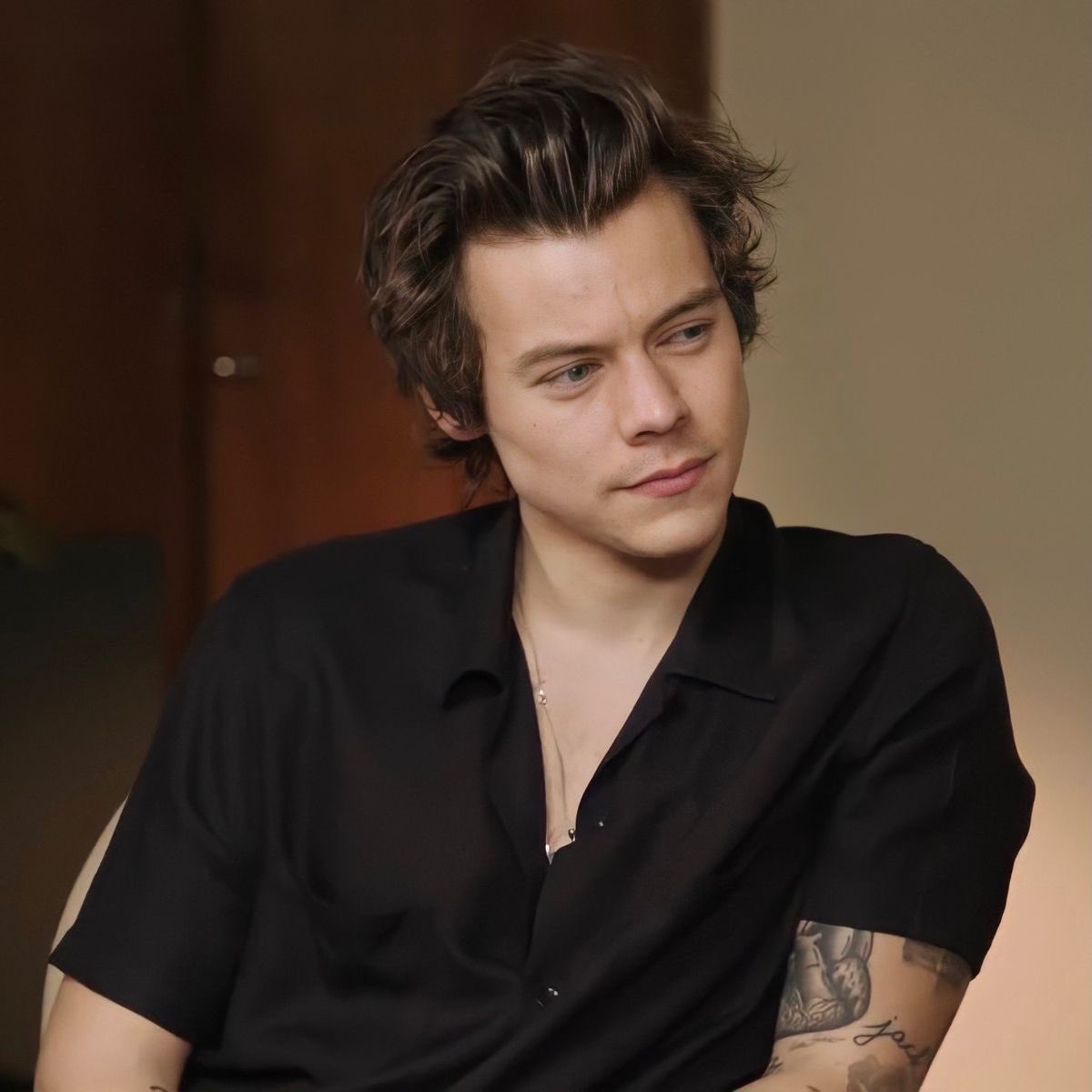 launfr's tweet photo. Nunca vou superar esse Harry Styles https://t.co/y1TXmcT3rF