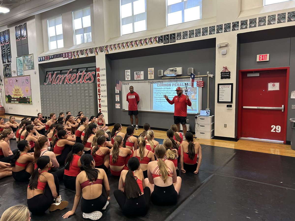 CoachHaack09's tweet photo. Had An Awesome Time Talking Football 101 With The Marquettes Today‼️ 

They Learned The X's And O's Got To Show Off Some Of Their Own Skills, And Brought Tons Of Energy‼️ Thank You For Everything You Do To Make Our School And Friday Nights So Special‼️ #TheStandard #MustangNation https://t.co/cKln8fH6hW