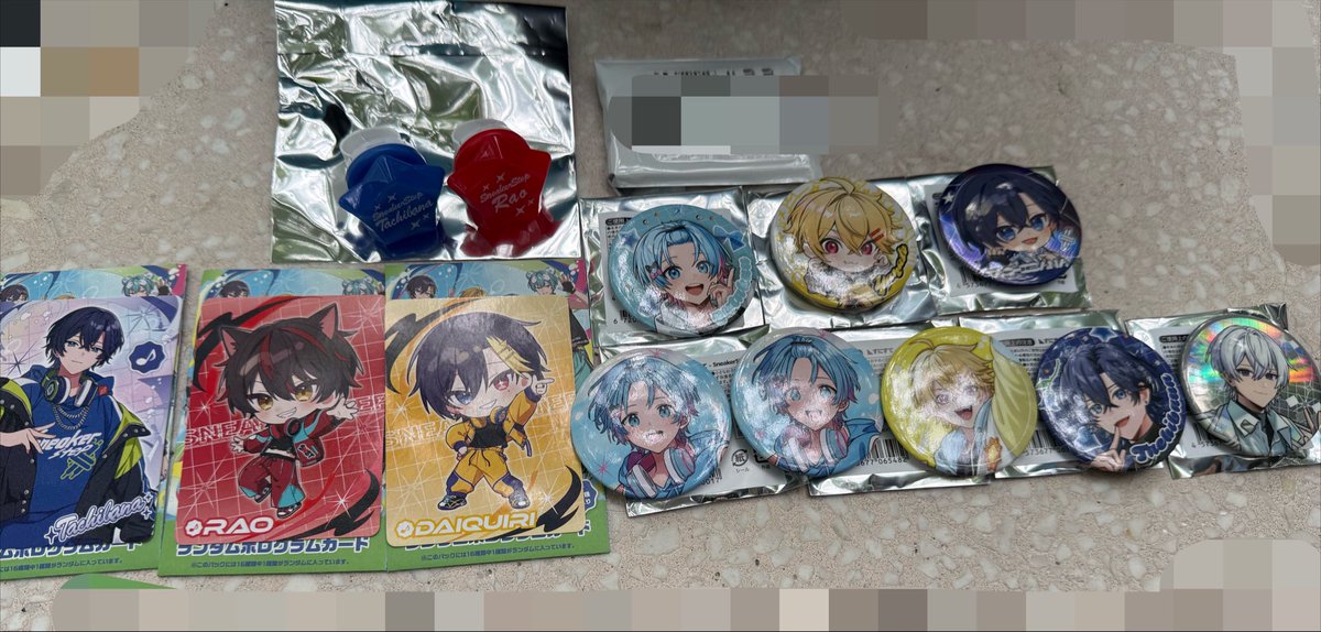 Mnya_o_'s tweet photo. 譲）リンライ:💙📞、❤️🦁
カード:💙📞、❤️🦁、💛🍸
缶バ:🩵🎀、💛☀️、💙📞、🤍❄️

求）リンライ :🩵🍄1、🩵🎀1
カード :🤍❄️等身or🩵🍄デフォor🩵🎀デフォ
缶バ: 🩵🍄同種（異種は検討）

会場付近での手渡し可能な方

 #すにすてグッズ交換 https://t.co/xDVws4C5H9