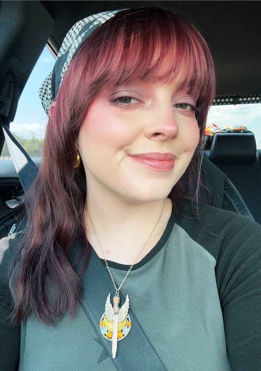 swifttoken13's tweet photo. Me + My top 10 Sleep Token songs to get to know me: 

➛Euclid 
➛Damocles 
➛Aqua Regia
➛Infinite Baths 
➛Blood Sport 
➛Nazareth 
➛Ascensionism
➛Gods
➛The Offering 
➛Jaws https://t.co/2mmesLLSsH