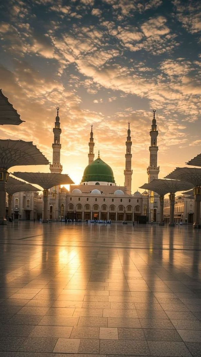 Muhtrp's tweet photo. 💚جسے چاہا در پہ بلا لیا 
جسے چاہا اپنا بنا لیا
یہ بڑے کرم کے ہیں فیصلے 
یہ بڑے نصیب کی بات ہے
یا مصطفٰی عطا ہو پھر اذن حاضری کا کرلوں میں بھی نظارہ پھر آپ کی گلی کا 😭
کر دیجیئے دیدار سے آنکھیں میری ٹھنڈی آقاؐ ﷺ
اے جانِ  جہاں  سیــــد  سلطـــانِ  مدیـــــــنہ ﷺ۔ https://t.co/4JNL3KQcKu