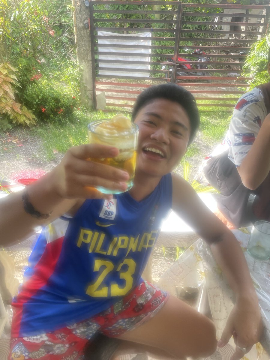 plugger014's tweet photo. Malasing kasama ang mga tropang makukulit hahahahaha https://t.co/BbjwzolF6q
