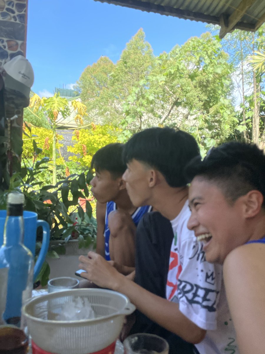 plugger014's tweet photo. Malasing kasama ang mga tropang makukulit hahahahaha https://t.co/BbjwzolF6q
