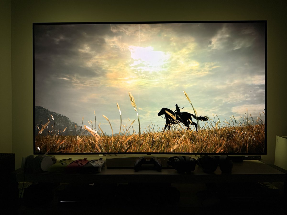 MakgSnake's tweet photo. One of my all time fav video games and more gamers need to experience this masterpiece… #SOTC #ShadowOfTheColossus https://t.co/CGxu8yuiBF