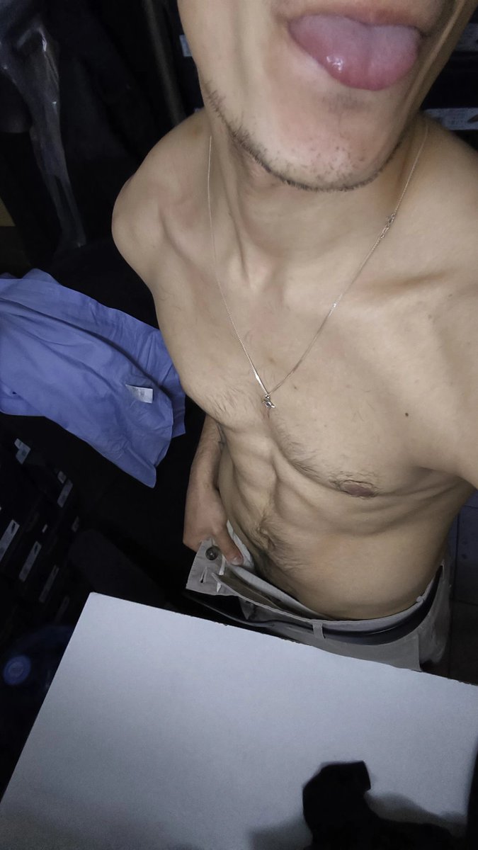 xBenjvmonOF's tweet photo. Ando todo caliente 😮‍💨 Quien deslecha?💦 https://t.co/4dvXlJLmtE