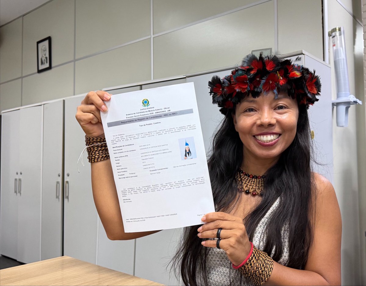 vandawitoto's tweet photo. Hoje assinei o registro de nossa candidatura a deputada federal. Uma nova jornada se inicia, vamos ativar nosso formigueiro?

🐜🐜🐜 https://t.co/l7epWjpQsc